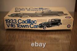 1933 Cadillac V-16 Town Car 116 Entex 9029 XL Big Vintage Unbuilt Model Car Kit