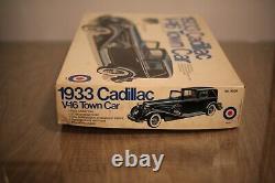 1933 Cadillac V-16 Town Car 116 Entex 9029 XL Big Vintage Unbuilt Model Car Kit