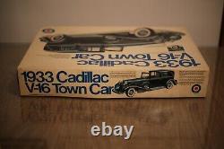 1933 Cadillac V-16 Town Car 116 Entex 9029 XL Big Vintage Unbuilt Model Car Kit