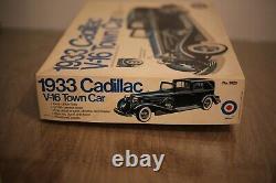 1933 Cadillac V-16 Town Car 116 Entex 9029 XL Big Vintage Unbuilt Model Car Kit