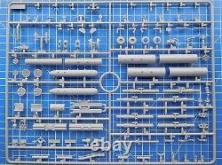 1/32 ICM 32060 AH-1G Cobra, US Attack Helicopter (early production) plastic kit