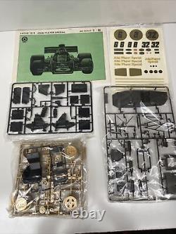 1/8 ENTEX JOHN PLAYER SPECIAL J. P. S. LOTUS 72D KIT Model Car Plastic Gift Hobby