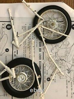 1/8 Revell Triumph Drag Bike motorcycle Model Kit/parts