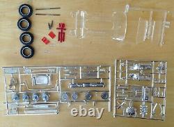 AMT 125 1966 Lincoln Continental Kit No. 6426-200, Incomplete