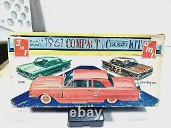AMT 1/25 1961 Mercury Comet Compact Car Customizing Model Car Kit K-3061
