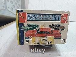 AMT 1/25 1961 Mercury Comet Compact Car Customizing Model Car Kit K-3061