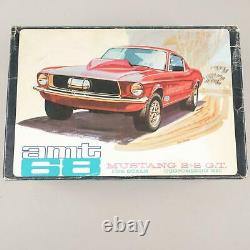 AMT 1/25 Scale 1968 Mustang 2+2 G. T. Customizing Model Car Kit 6168-200
