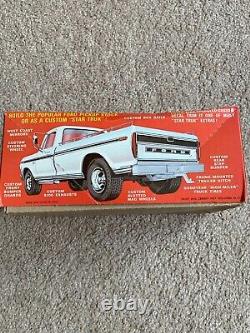 AMT Ford F-350 pickup truck model kit T322 Star Truck NOS (Complete kit) Rare
