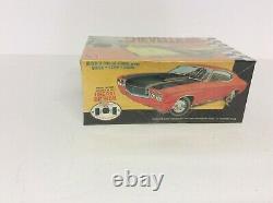 AMT Vintage Model Car Kit 1970 Chevelle SS 454 HDT. New in Box F/S