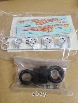 Aoshima 1/24 Hot Rod Nissan 430 Cedric Plastic Model Kit