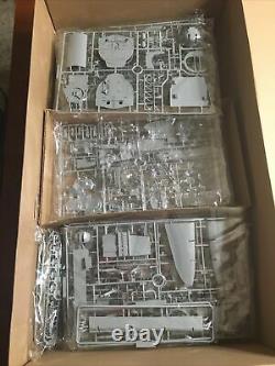 B-17G Flying Fortress HK Models 1/32 Scale Unassembled Aircraft kit#01E04
