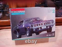 FACTORY MISPRINT Monogram 71 HEMI CUDA Model Kit # 2943 LABELED AS 70 HEMI CUDA