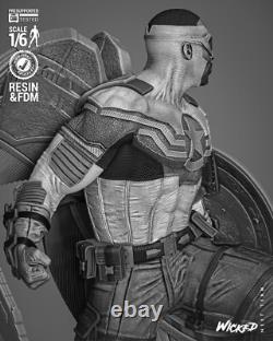 Falcon Resin Sculpture Statue Model Kit Unpainted/Unassembled
