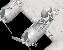 H K Models 01E029 1/32 B-17F with Full Interior & WWII Memphis Belle marking