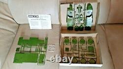 Halcyon 1/35 scale Aliens APC (armoured personnel carrier) unassembled no decals