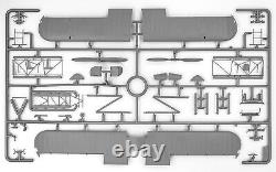 ICM 32053 1/32 The English Patient Airplanes. Movie Tiger Moth and Stearman