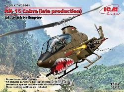 ICM 32061 AH-1G Cobra, US Attack Helicopter (late production) plastic kit 1/32