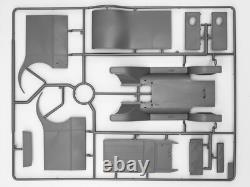 ICM DS2402 Ford Model T The Various'Tin Lizzie' 124 Scale Model Kit