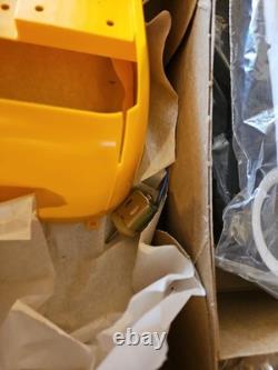 Lindberg TIGER T 1/8 Scale Motorized Unbuilt In Box