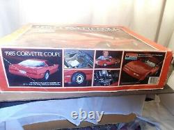 Model Kit 1985 Corvette Coupe 1/8 Scale