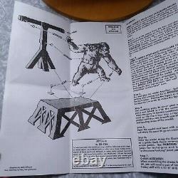 NEW King Kong Porcelain Model Kit 1/48 R. Harryhausen RARE Dark Horse SHIP INCL