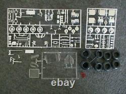 NOB VINTAGE MPC FORD MARK IV withTRAILER VAN/DISPLAY CASE UNBUILT + ORIG BOX 1/25