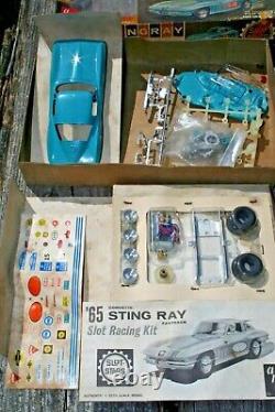 RARE AMT 1965 Corvette Stingray Fastback Slot Racking Kit Complete withEngine NIB