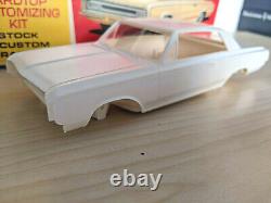 RARE! ORIGINAL AMT 1964 OLDSMOBILE F-85 CUTLASS Model Kit COMPLETE GORGEOUS