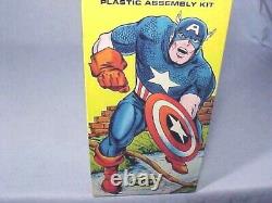 RARE Vintage Original AURORA CAPTAIN AMERICA No. 476-100 NOS UNASSEMBLED 1966