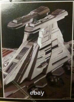 Revell Star Wars Republic Star Destroyer Venator Model Kit 85-6445 Sealed Parts