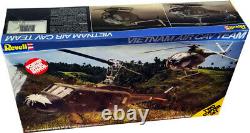 Revell Vietnam Air Cav Team, 132 Scale, Vintage 1986, Mint in Sealed Box! MISB