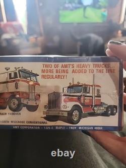 Sealed Vintage Original Nos Amt White Freightliner Dual Drive Truck Tractor T568