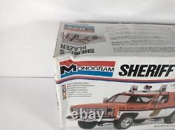 Sheriff's Blazer Chevrolet K-5 4x4 Blazer Monogram 124 Model Kit # 2249 Sealed