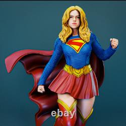 Supergirl Resin Sculpture Statue Model Kit Unpainted/Unassembled
