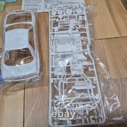TAMIYA 1/24 scale CASTROL NISSAN SKYLINE GT-R Gr-A plastic model kit from Japan