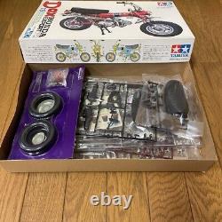 TAMIYA 1/6 Motorcycle Series No. 02 Dax Honda ST70 Kit 16002 only opened withTrack