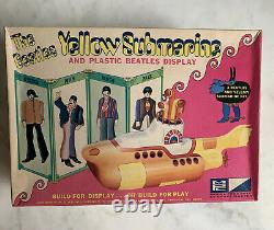 THE BEATLES Vintage YELLOW SUBMARINE MODEL KIT 1968 Unassembled In Original Box