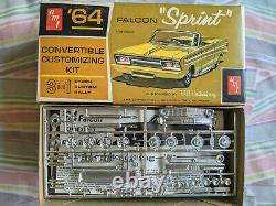 ULTRA RARE! ORIGINAL AMT 1964 FORD FALCON SPRINT CONV Model Kit GORGEOUS