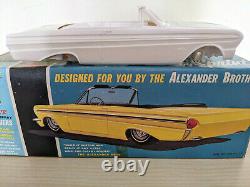 ULTRA RARE! ORIGINAL AMT 1965 FORD FALCON SPRINT CONV Model Kit GORGEOUS