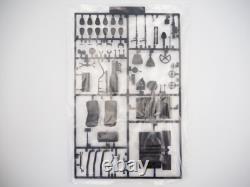 Unassembled Tamiya 1/25 German Army Heavy Tank Tiger I No. 11 Plastic Model