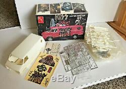 VINTAGE KISS 1977 AMT Custom Chevy Van MODEL KIT Aucoin UNassembled/Complete