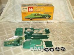 Vintage 1965- Renwal-66 Packard Custom Exner-model Kit-un-built-box & Papers-toy