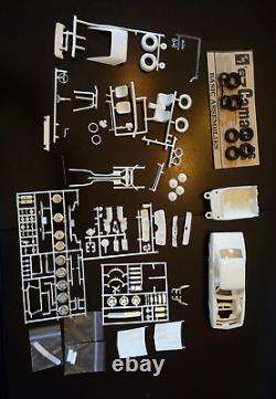 Vintage AMT 1967 Chevrolet Camaro SS 350 125 Plastic Kit READ