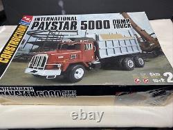 Vintage AMT ERTL International Paystar 5000 Dump Truck 1/25 Model Kit 31007 NEW